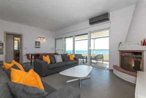 Breathtaking Sea View • Walk to Beach • Sleeps 5 - Image 4