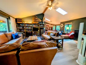 Woodstock Cottage - Image 4