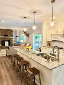 Luxe Lodge, 6 BDRM, 4 BR | Hot Tub, Movie Room - Image 3
