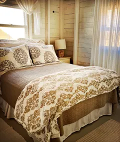 Ocean View Sunset Cottage, Halls Harbour Sleeps 5 - Image 2