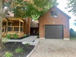 Spacious Suite • Short drive to Downtown/Festivals - Image 5