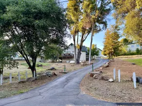 Mountain house, visited by deer, near Yosemite - Image 5