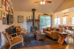 Mountain house, visited by deer, near Yosemite - Image 2