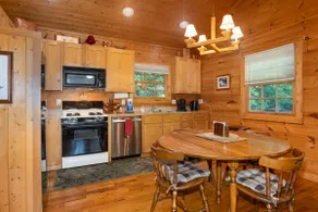 Private Mountain Getaway in der Nähe von Brevard - Image 4