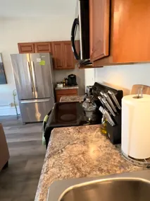 Cozy + Modern apartment near the city! - Image 5