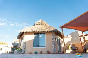 1-Bedroom Beach Studio - Serene getaways. - Image 3