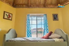 1-Bedroom Beach Studio - Serene getaways. - Image 2