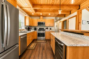 Close to Golf/Lake | Hot Tub | Deck | Dogs | BBQ - Image 4