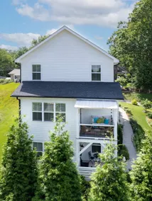 Charming Biltmore Village Urban Farmhouse|Sleeps 6 - Image 4