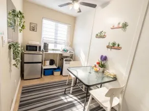 *Quiet & Private| 10 Min to the Airport| 5 Min to the Skytrain| AC - Image 2