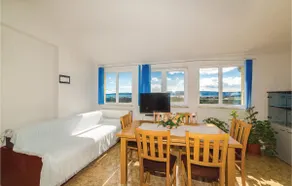 Gorgeous Apartment In Kastel Novi - Image 5