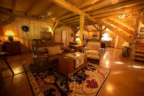 Cloverdale Cabin, a rusticly refined mtn cabin - Image 4