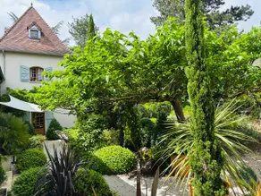 Gaston's Gardens - Image 3