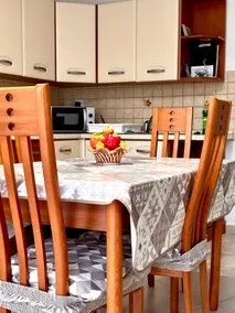 Fully furnished seaside apartment - Image 4