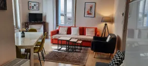 3-bedroom apartment in the historic heart of Thiers - Image 2
