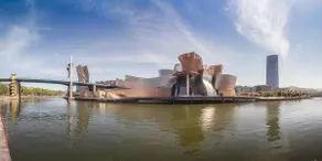 Over the Bilbao Estuary location + top views - Image 4