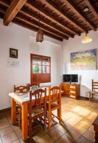 Antonio's Apartments, Family apartment 1 - Image 2