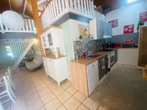 Quiet cottage with 100% private pool - Image 4