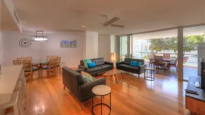 Maggies Beachfront Apt. 7 - Image 4