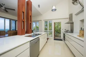 Drivved - Picnic Bay, QLD - Image 5