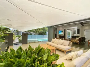 Essence Beachfront Retreat - Image 2