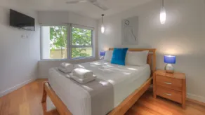 Maggies Beachfront Apt. 3 - Image 4