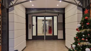 Heart of Paris. Last floor with AirCond & elevator - Image 5