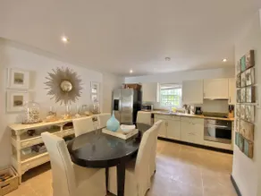 1 bedroom pool front apartment with patio - Image 4