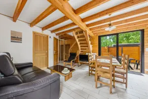 Comfortable air-conditioned maisonette - All within walking distance - Image 4