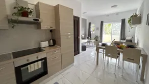 Premium Xlendi Location-2BR/3BA, Bus Stop & Market - Image 2