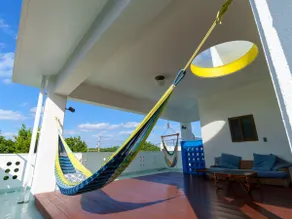 Island Hideaway, 1 Min to the Sea - Image 4