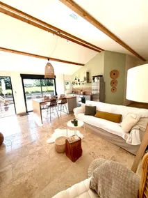 Villa with heated pool in the heart of the Luberon - Image 3