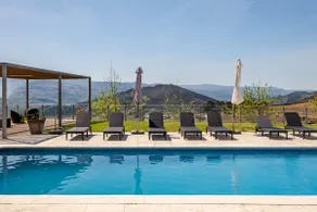 Viewpoint House - Image 2