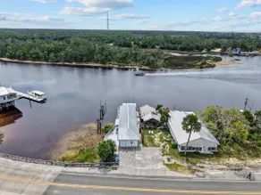 Riverfront home getaway. Completely remodeled. - Image 4