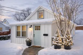 Omaha’s #1 Unique Tiny House Experience - Image 4