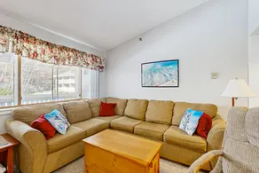 1BR Ski In/Out Mountainview 2nd-Floor | Balcony - Image 4