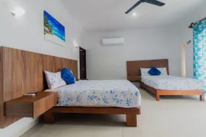 Blue apartment overlooking the Bacalar Lagoon - Image 3