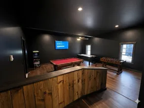Spacious Retreat mins to Lake George pool&hot tub - Image 3