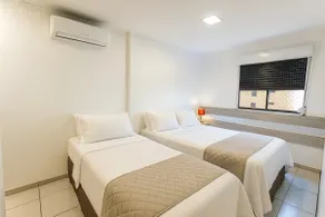 Beautiful 2-Bedroom Sea View Apartment 50m from the Beach - Image 3
