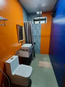 Jonas' House(Strictly upto 15pax, No Pets allowed) - Image 5