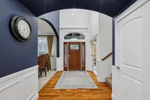 Eaglemont Mount Vernon Waterfall Oasis - Image 4