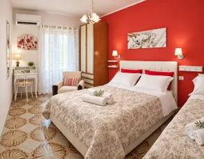 Sandra's House - Image 3