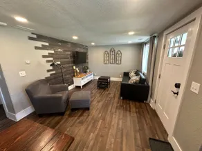 Newly Remodeled 2 BR Private Home w/ King Bed - Image 2