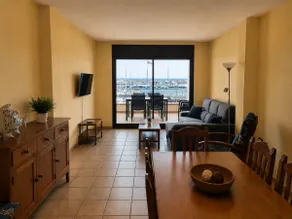Apartaments Club Nàutic Xaloc strandpromenade - Image 2
