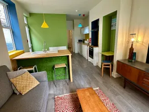 Chequer - seafront 1 bed ground floor garden flat - Image 2