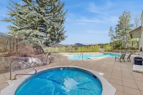 Lovely 2BR Mountainview Elkhorn Village | Deck - Image 3