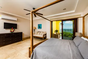 Gran lujo frente al mar 3BR / 3BA directamente en Playa Langosta - Crystal Sands 304 - Image 5