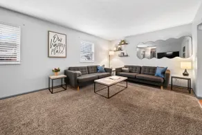 Huge New 4BR/2.5BA home w/ big back yard and deck - Image 4