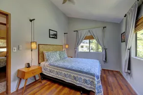 Beautifully Decorated and Remodeled in Hawaiian P - Image 3