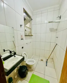 Affordable accommodation for up to 10 people - Image 4